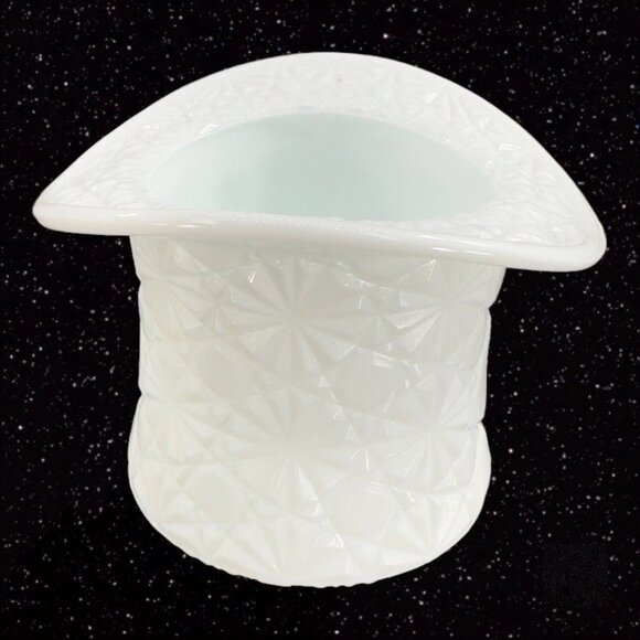 Vintage Indiana Glass Daisy and Button White Milk Glass Top Hat Catch Bowl VTG - Picture 8 of 15